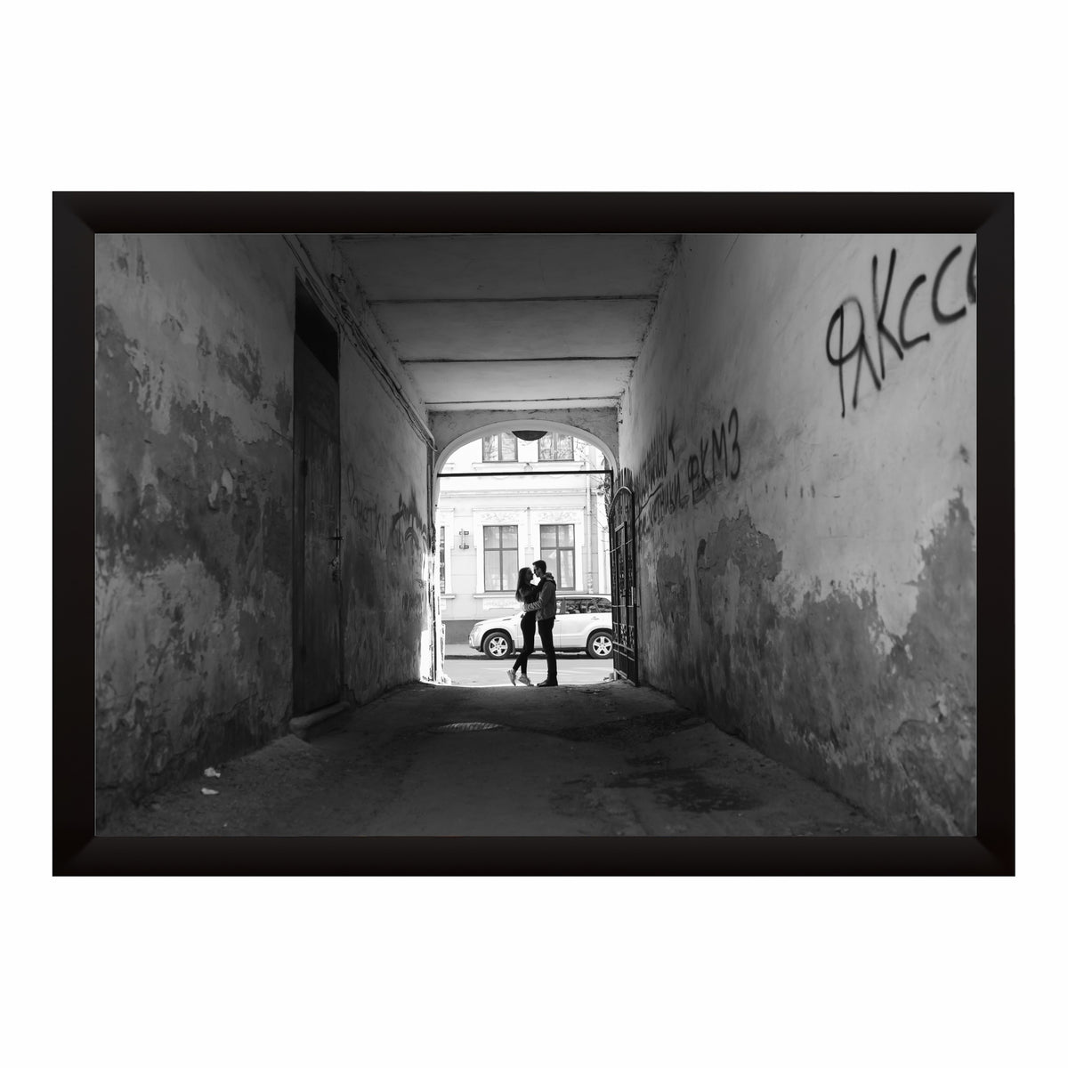 Romantic Couple Black & White Wall Art | Street Photography